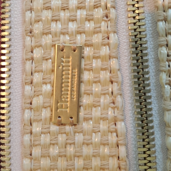 Hammitt Wristlet.. - Picture 3 of 11